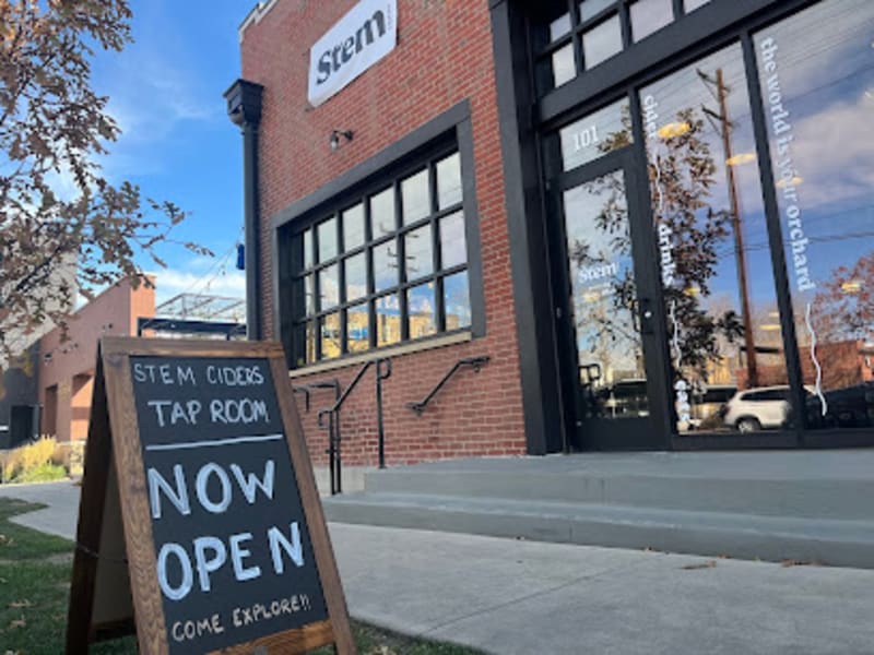 Stem Ciders – RiNo Taproom