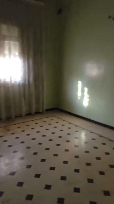 Spacious, Bright, Green Title Deed - Image 7