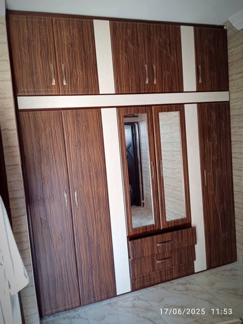 East-facing, doublex finishing - Image 2