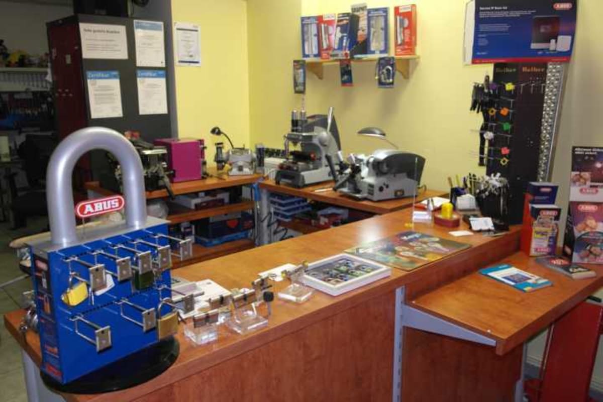 Amt Schlüsseldienst Berlin - Halteverbot Berlin