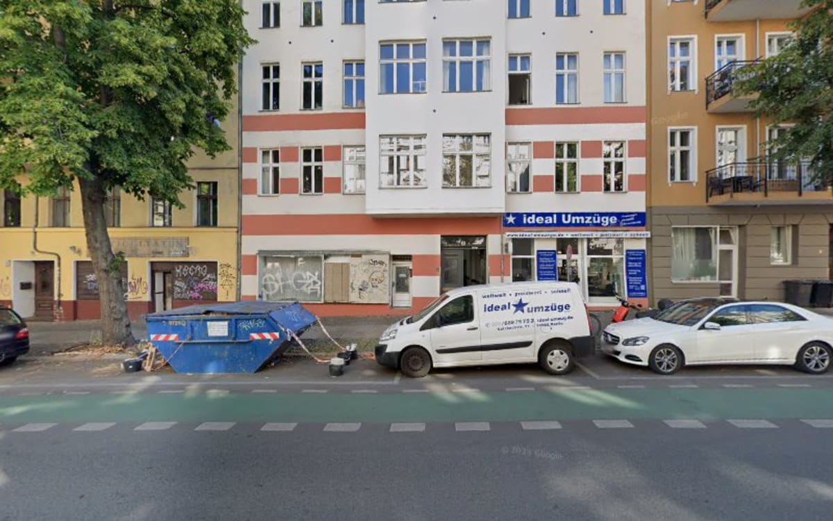 Ideal Lager - Halteverbot Berlin