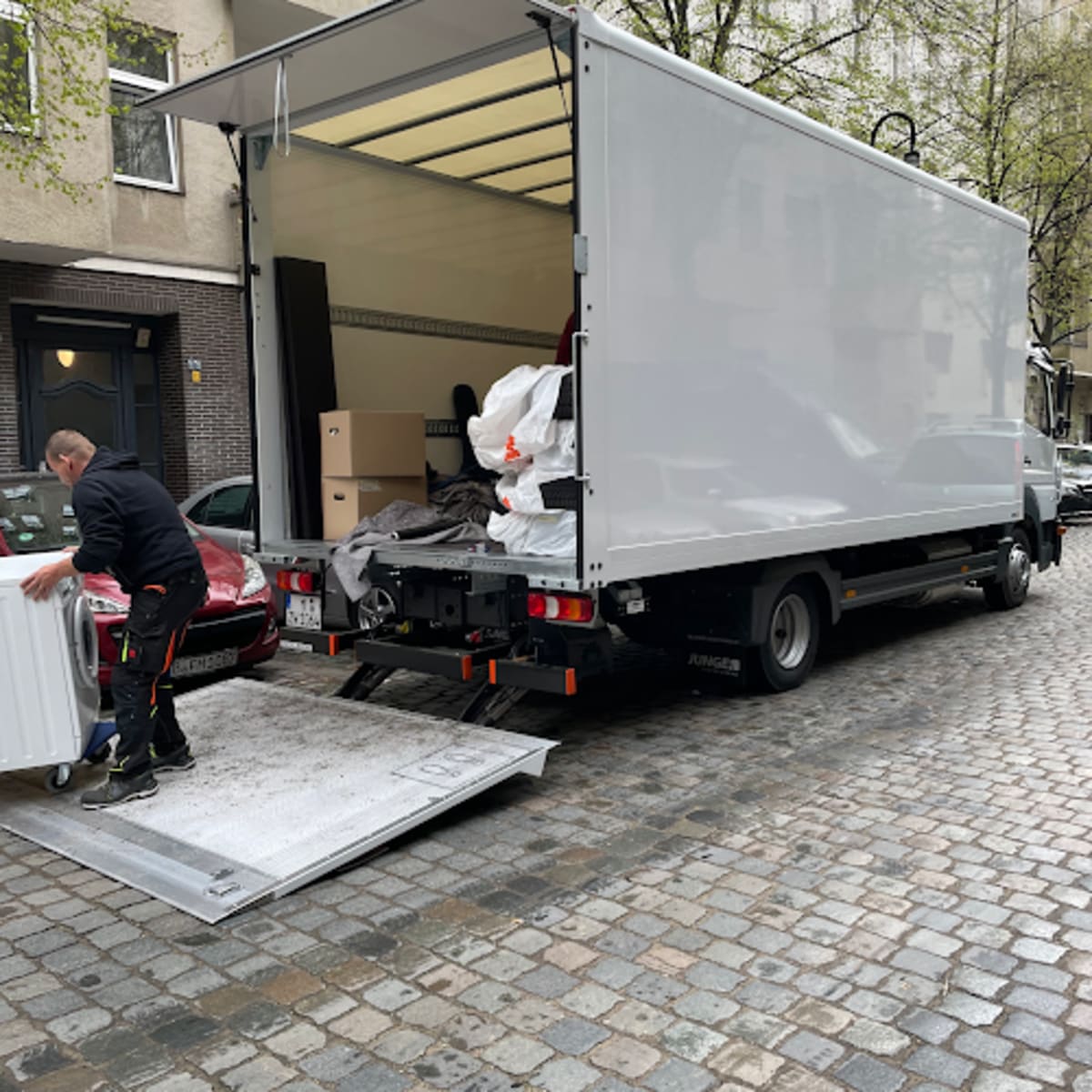 Umzugsfirma Schwalbe Umzugsunternehmen Berlin - Halteverbot Berlin