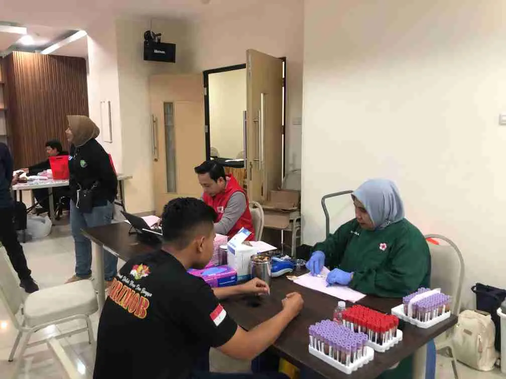 Personel Brimob Sumbar BKO Polda Metro Jaya Ikut Berpartisipasi Donor Darah Peringati Hari Polwan ke-77 Personel Brimob Sumbar BKO Polda Metro Jaya Ikut Berpartisipasi Donor Darah Peringati Hari Polwan ke-77
