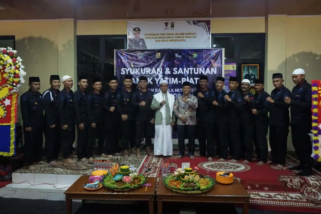 Batalyon D Pelopor Gelar Syukuran & Santunan Anak Yatim dalam Rangka HUT Ke-80 Korps Brimob Polri
