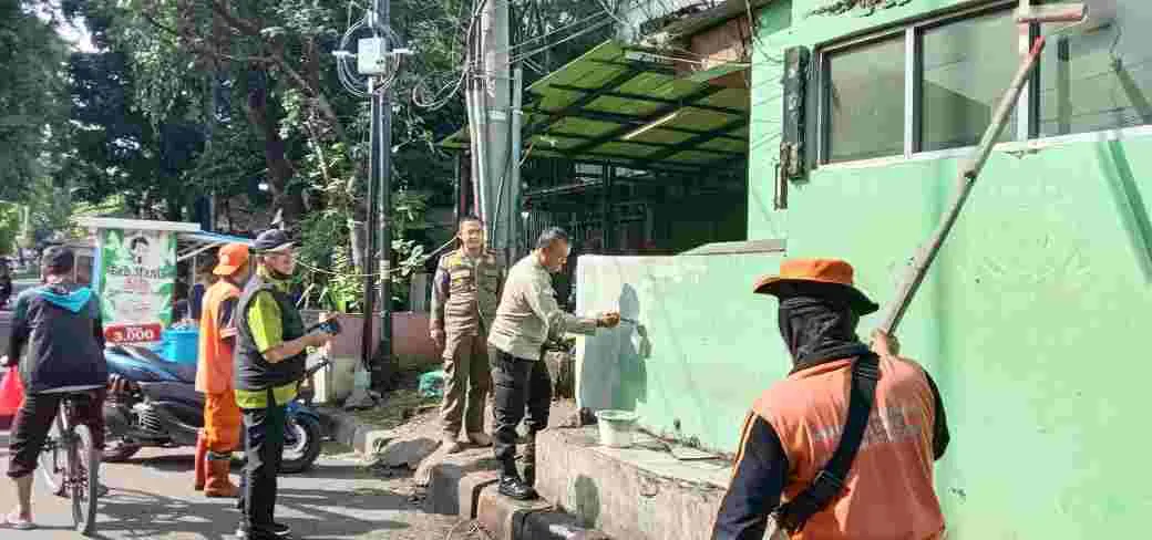 Polsek Cakung dan Ormas FBR Sepakat Ubah Gardu Jadi Posko Bersama
