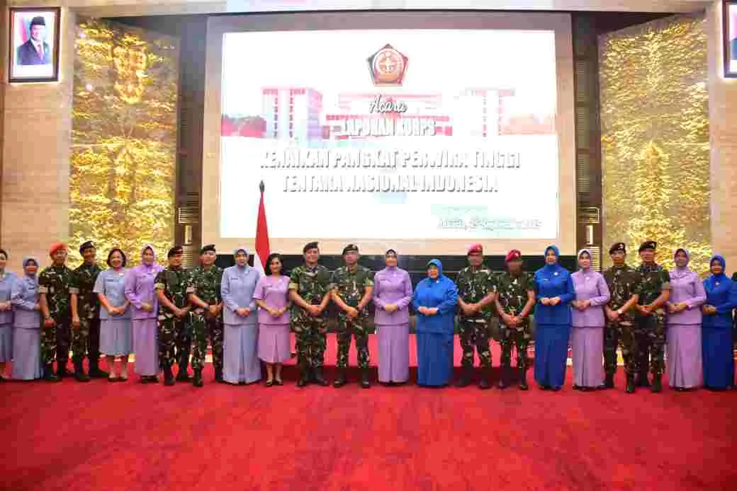 DIPIMPIN PANGLIMA TNI, KEPALA STAF KORPS MARINIR RESMI NAIK PANGKAT MENJADI MAYJEN