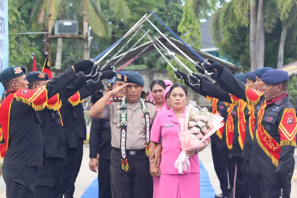 Wujud Penghormatan Tertinggi, Batalyon B Pelopor Gelar Apel Tradisi Purna Bakti Kompol I Gusti Nyoman Merta Wujud Penghormatan Tertinggi, Batalyon B Pelopor Gelar Apel Tradisi Purna Bakti Kompol I Gusti Nyoman Merta