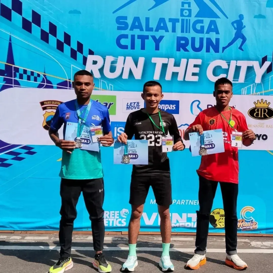 Prajurit Yonif 323 Kostrad Sapu Gelar Juara di Event City Run dan Bhayangkara Run 2025