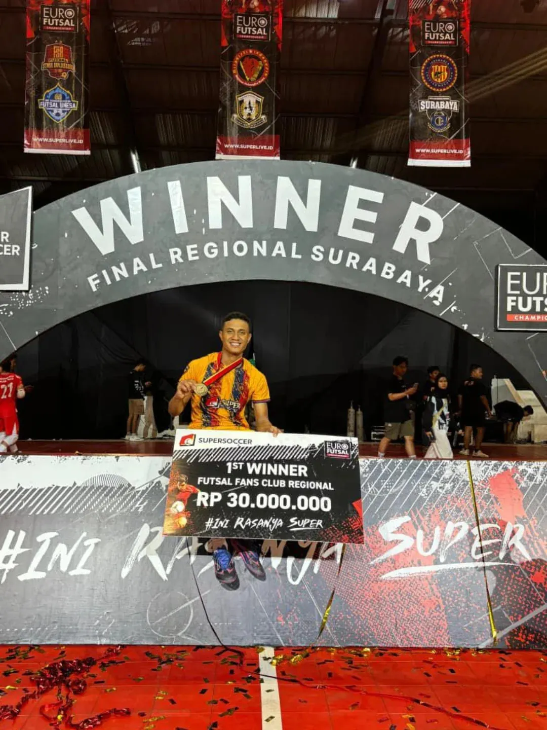 Prajurit Yonif 318 Kostrad Raih Prestasi di Tournament Futsal Regional Surabaya Prajurit Yonif 318 Kostrad Raih Prestasi di Tournament Futsal Regional Surabaya