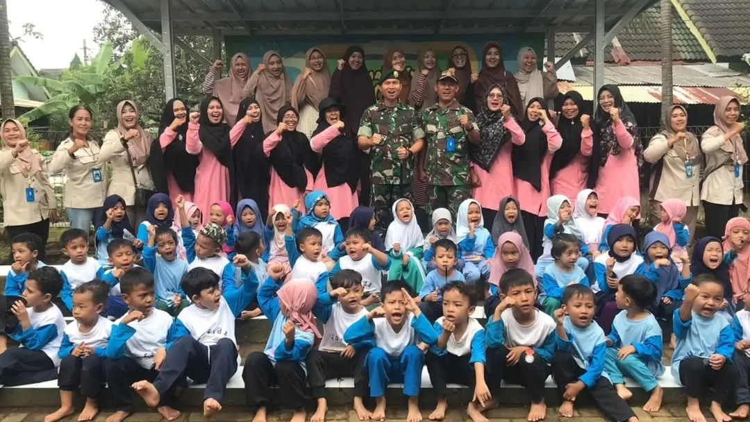 Belajar dan Bermain Bersama Rusa di Rumah Pintar Cakra Cendekia 2 Yonkes 2 Kostrad Belajar dan Bermain Bersama Rusa di Rumah Pintar Cakra Cendekia 2 Yonkes 2 Kostrad