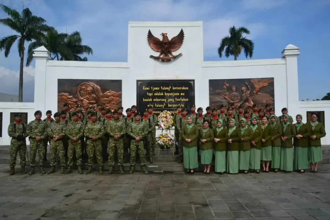 Brigif 17 Kostrad Gelar Ziarah ke TMP Dreded Bogor, Hormati Jasa Para Pahlawan