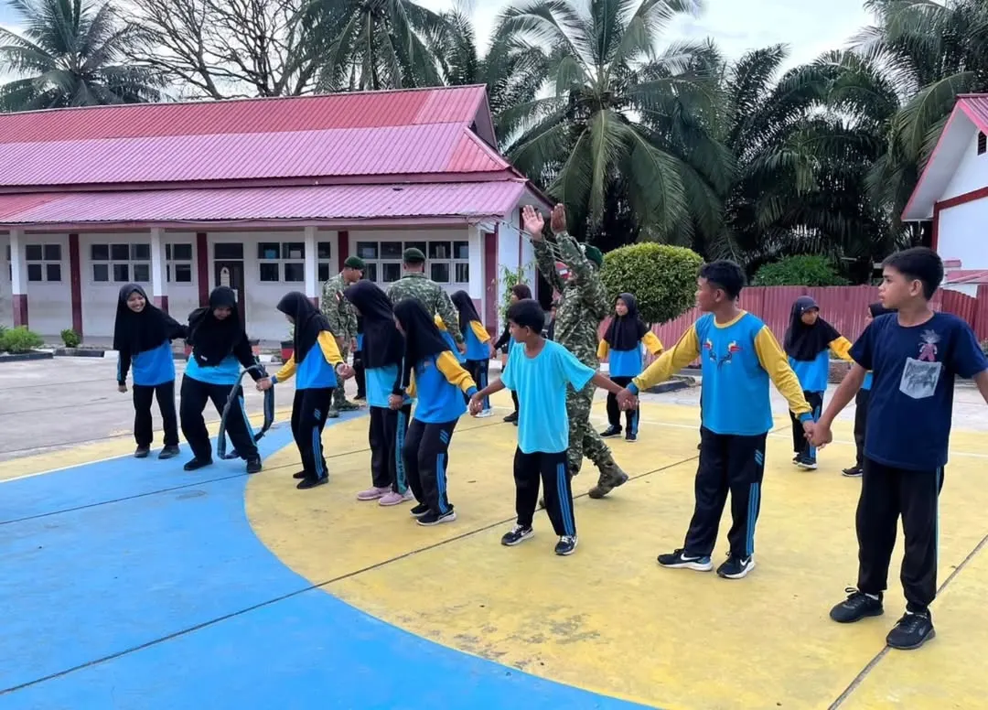 Semangat Merah Putih Menggema di Perbatasan, Satgas Pamtas Yonarmed 11 Kostrad Tanamkan Jiwa Kebangsaan