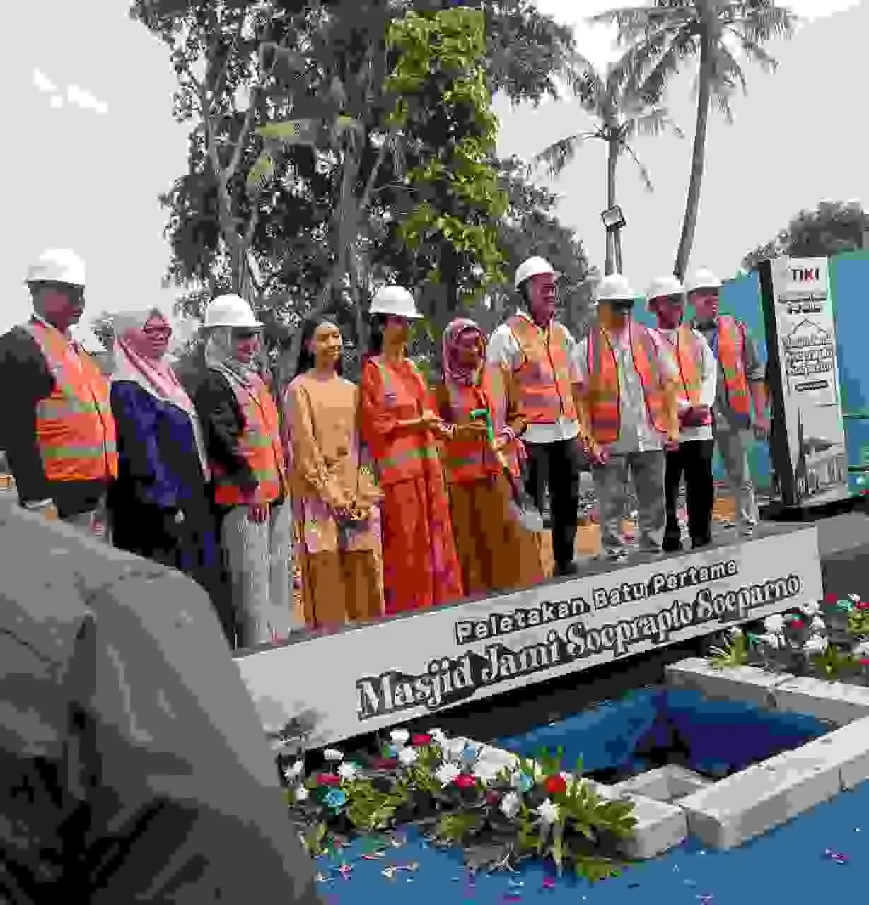 Bhabinkamtibmas Makasar Hadiri Peletakan Batu Pertama Masjid Jami’ Soeprapto Soeparno Bhabinkamtibmas Makasar Hadiri Peletakan Batu Pertama Masjid Jami’ Soeprapto Soeparno