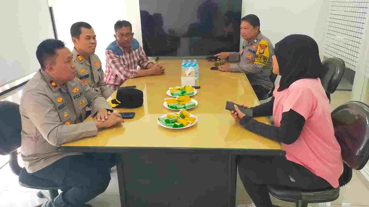 Kapolsek Cakung Sambang Kamtibmas ke Grand Sedayu Bizpark, Pastikan Keamanan dan Kegiatan Ekonomi Tetap Lancar