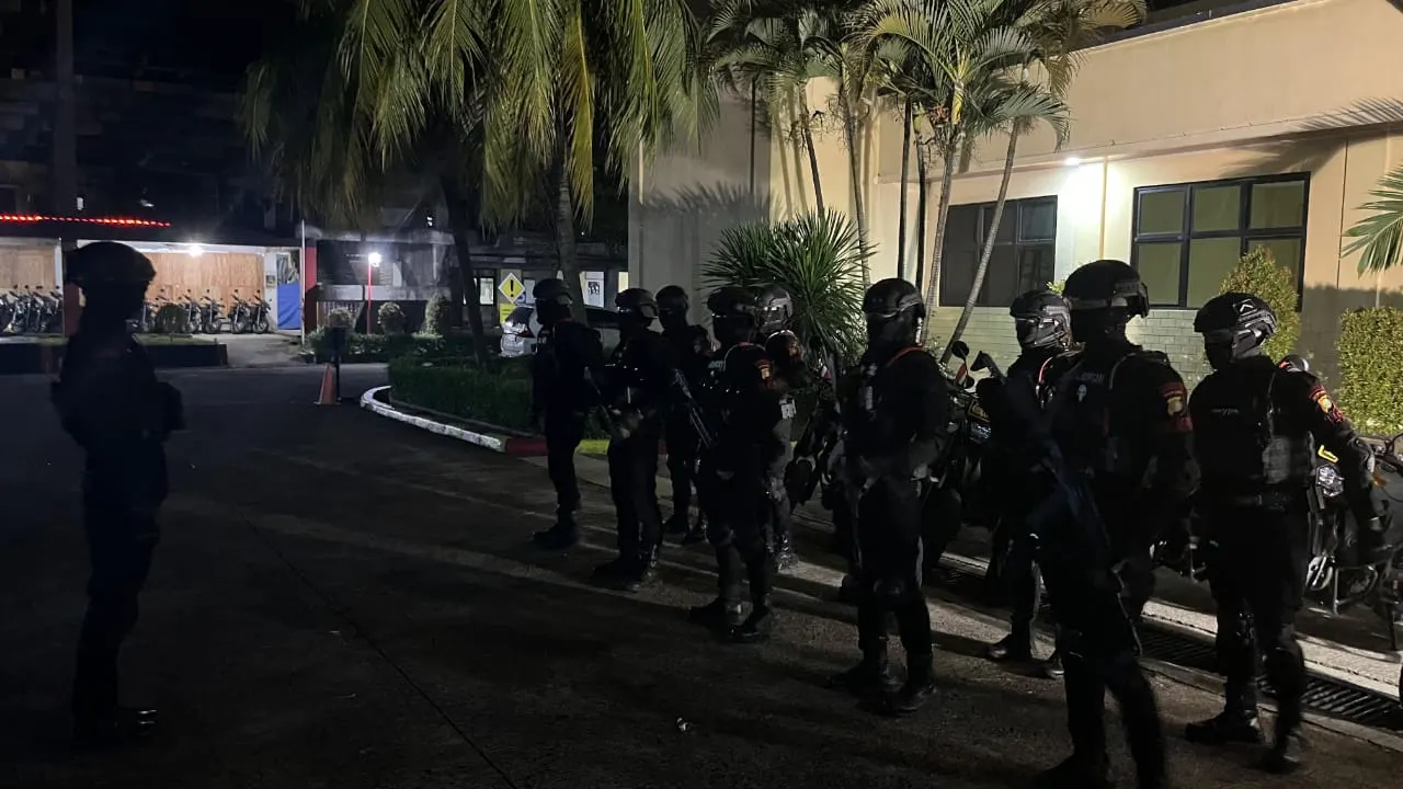 Brimob Batalyon D Pelopor Gelar Patroli Malam Antisipasi Tawuran dan Balap Liar di Kabupaten Bekasi