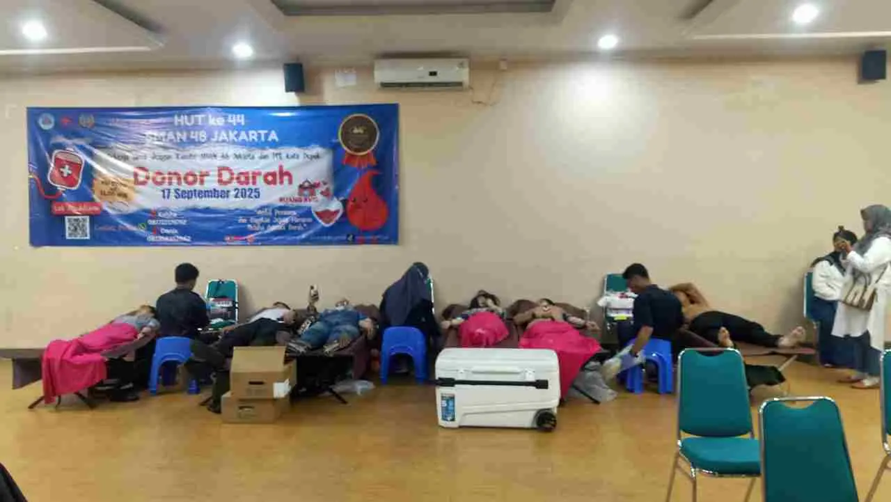 Setetes Darah, Sejuta Harapan: Polisi Hadir Dukung Aksi Kemanusiaan di HUT SMA 48 Jakarta