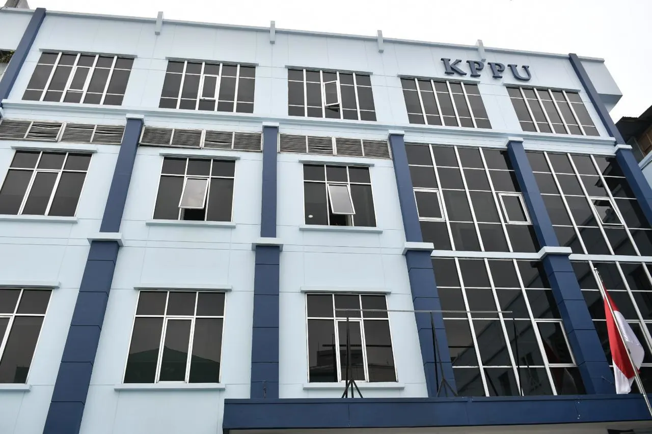 KPPU INGATKAN: RENCANA BEA MASUK ANTI-DUMPING BENANG FILAMEN DARI TIONGKOK BERISIKO HAMBAT PERSAINGAN USAHA