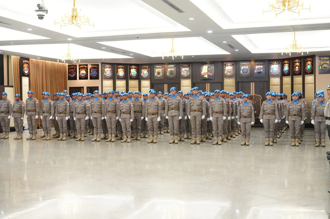 Kebanggaan Bangsa, Wadankorbrimob Polri Hadiri Pelepasan Kontingen Garbha Satgas FPU 7 MINUSCA Kebanggaan Bangsa, Wadankorbrimob Polri Hadiri Pelepasan Kontingen Garbha Satgas FPU 7 MINUSCA