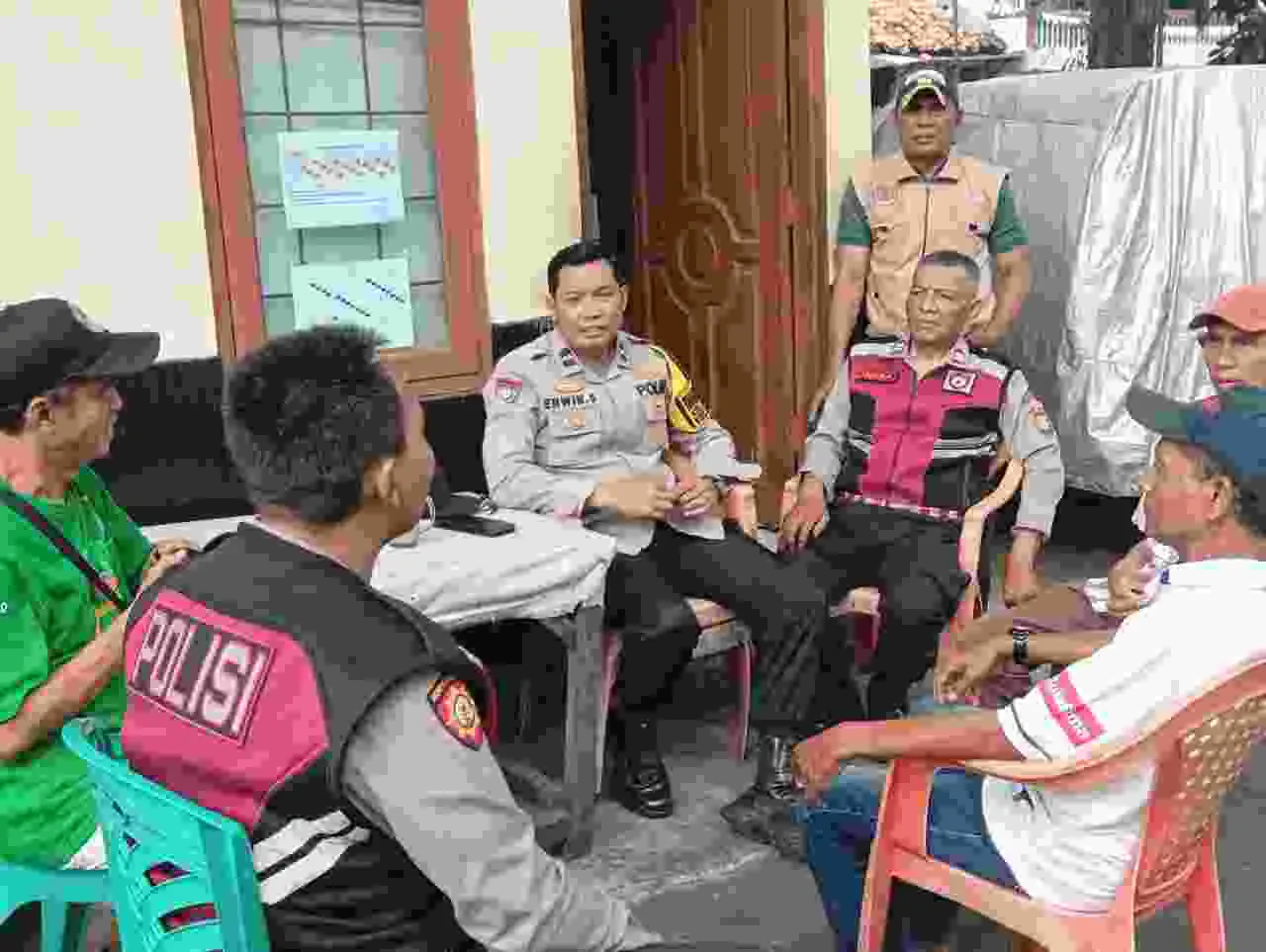 Polisi Aktif Dekati Warga: Bhabinkamtibmas Palmeriam Sampaikan Pesan Kamtibmas dan Bahaya Tawuran
