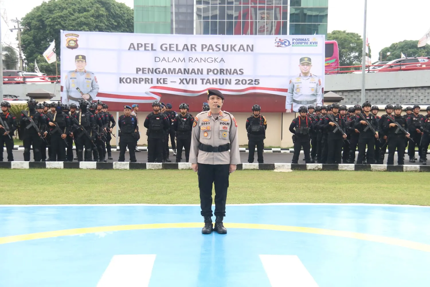 Personel Satbrimob Polda Sumsel Laksanakan Apel Gelar Pasukan Pengamanan Pornas Korpri ke-17 Tahun 2025 Personel Satbrimob Polda Sumsel Laksanakan Apel Gelar Pasukan Pengamanan Pornas Korpri ke-17 Tahun 2025