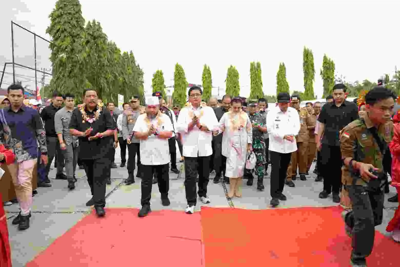 *Kunjungan Kerja ke Kawasan Transmigrasi Lagita, Wamen Viva Yoga: Seperti Kota Baru Yang Lengkap Dengan Berbagai Fasilitas *Kunjungan Kerja ke Kawasan Transmigrasi Lagita, Wamen Viva Yoga: Seperti Kota Baru Yang Lengkap Dengan Berbagai Fasilitas