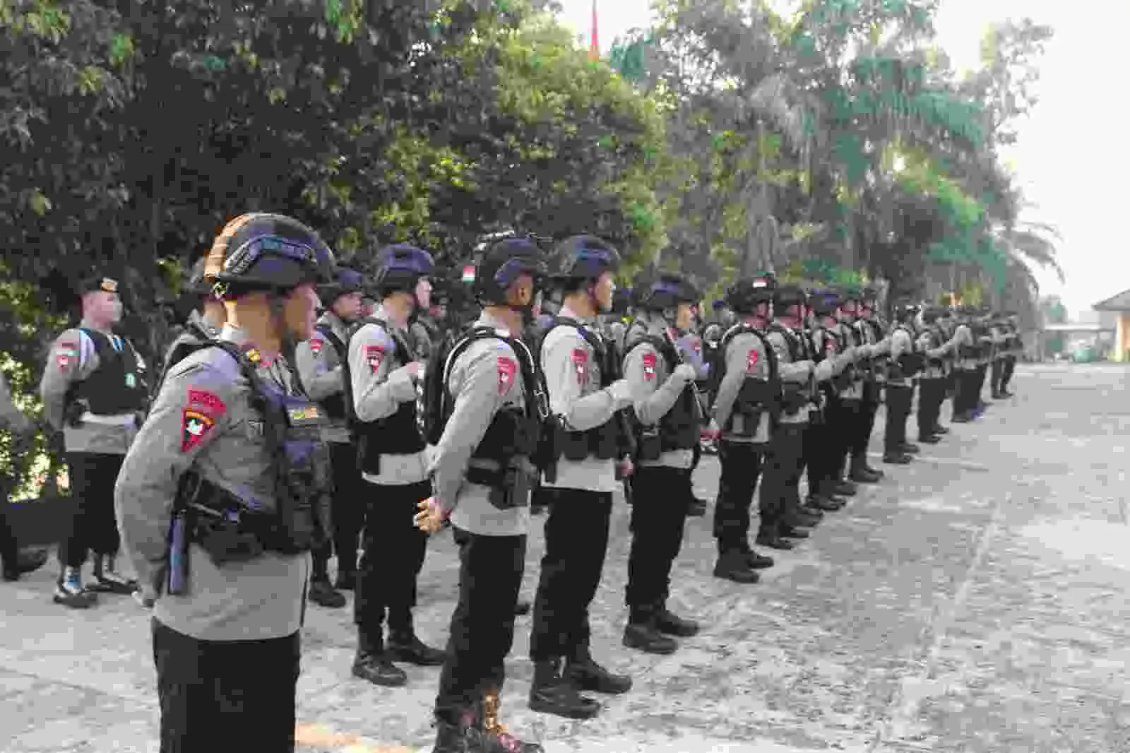 Personel Brimob Batalyon A Pelopor Laksanakan Apel Gelar Peralatan