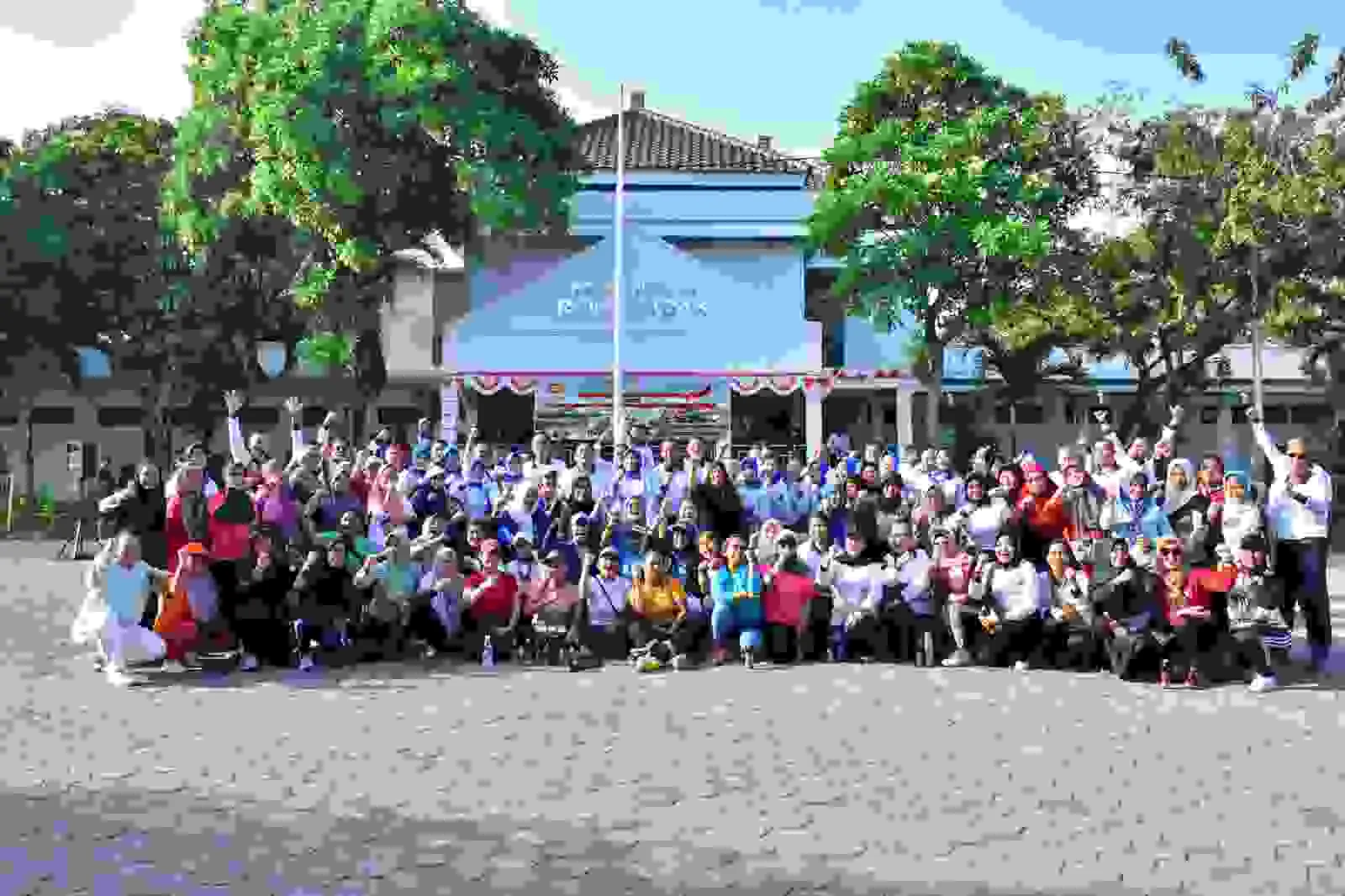 DISKES KOLINLAMIL GELAR PEMERIKSAAN KESEHATAN DAN SENAM BERSAMA, WUJUD KEPEDULIAN TNI UNTUK MASYARAKAT DISKES KOLINLAMIL GELAR PEMERIKSAAN KESEHATAN DAN SENAM BERSAMA, WUJUD KEPEDULIAN TNI UNTUK MASYARAKAT