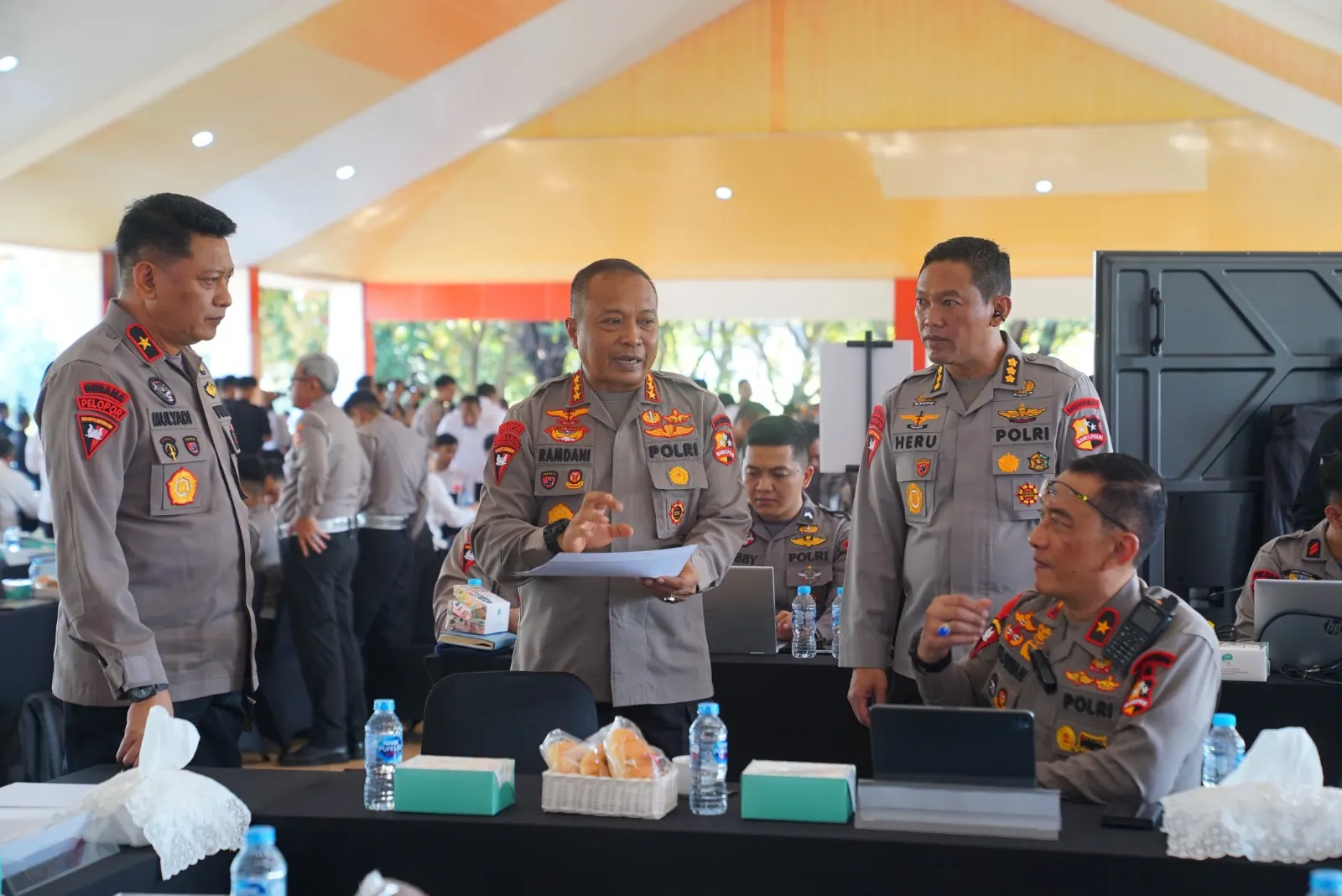 Perkuat Strategi Sitkamtibmas, Polri Gelar Gladi Posko atau _Tactical Floor Game_ di Cikeas Perkuat Strategi Sitkamtibmas, Polri Gelar Gladi Posko atau _Tactical Floor Game_ di Cikeas