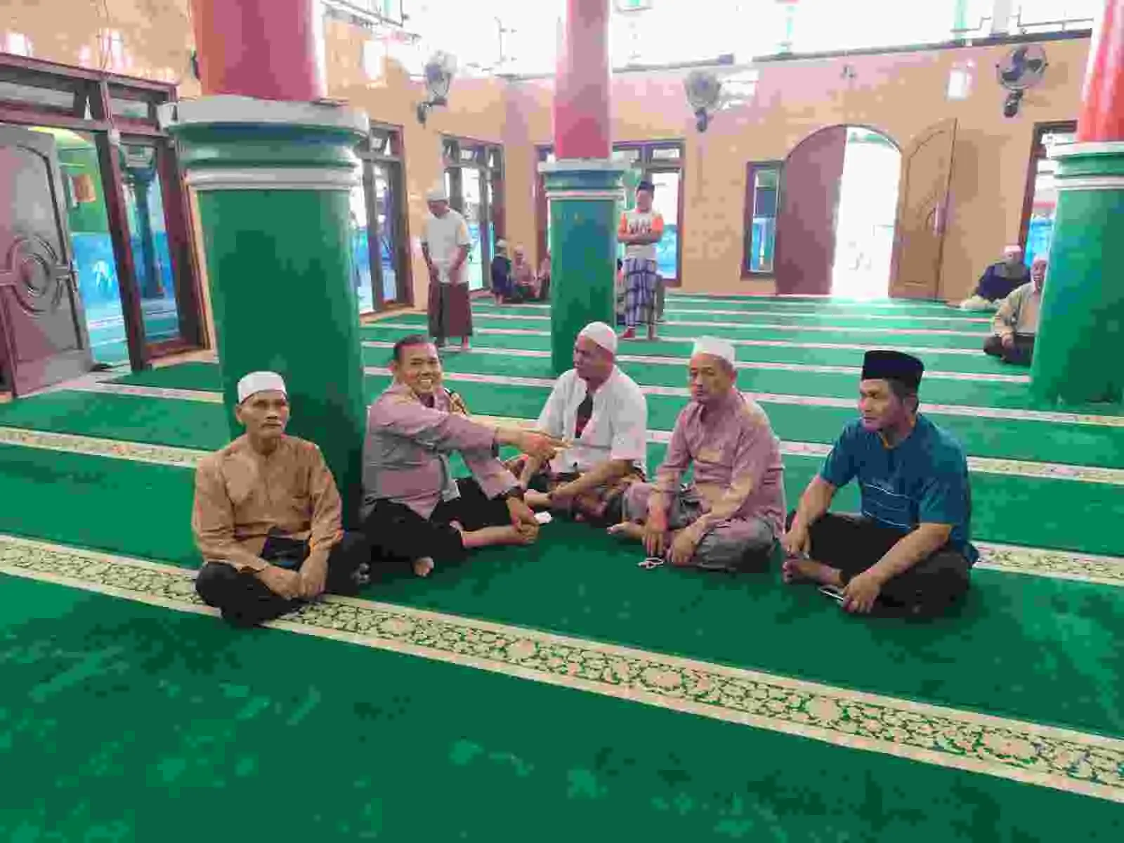 Polsek Cakung Gelar Safari Religi di Masjid Jami As-Salam, Sampaikan Pesan Kamtibmas dan Dukung Program Asta Cita Polsek Cakung Gelar Safari Religi di Masjid Jami As-Salam, Sampaikan Pesan Kamtibmas dan Dukung Program Asta Cita