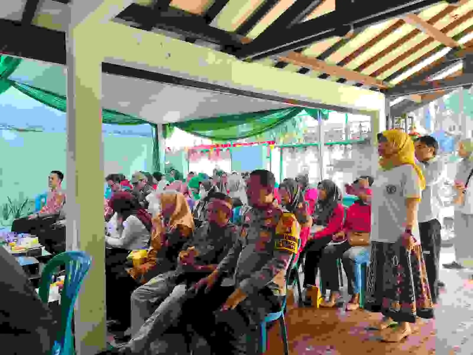Polsek Ciracas Dukung Peningkatan Kualitas Hidup Warga Lewat Sosialisasi Terapi Holistik dan Komplementer
