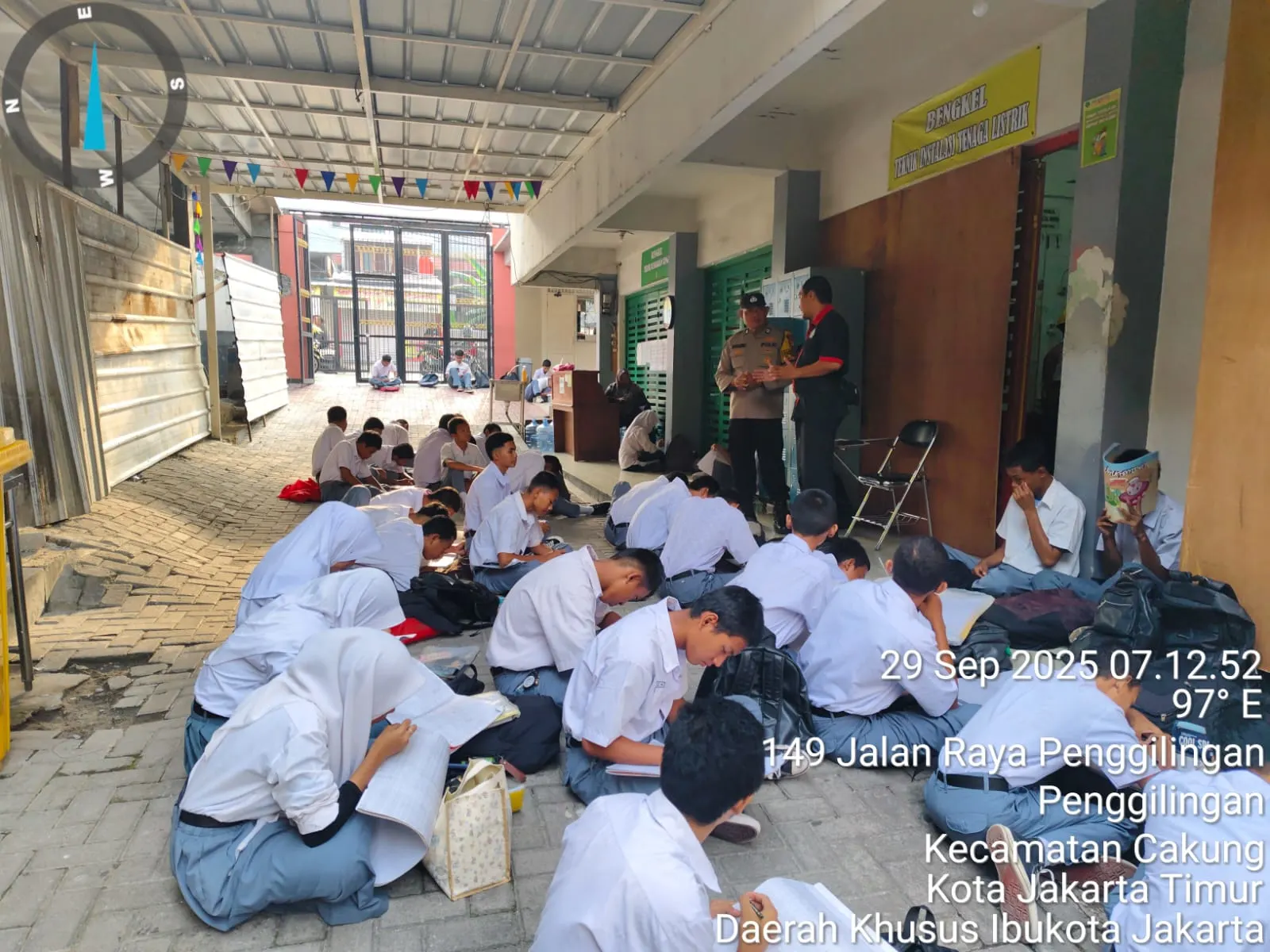 Polsek Cakung Tegaskan Peran Siswa dalam Menjaga Keamanan, Cegah Tawuran dan Pengaruh Negatif Media Sosial