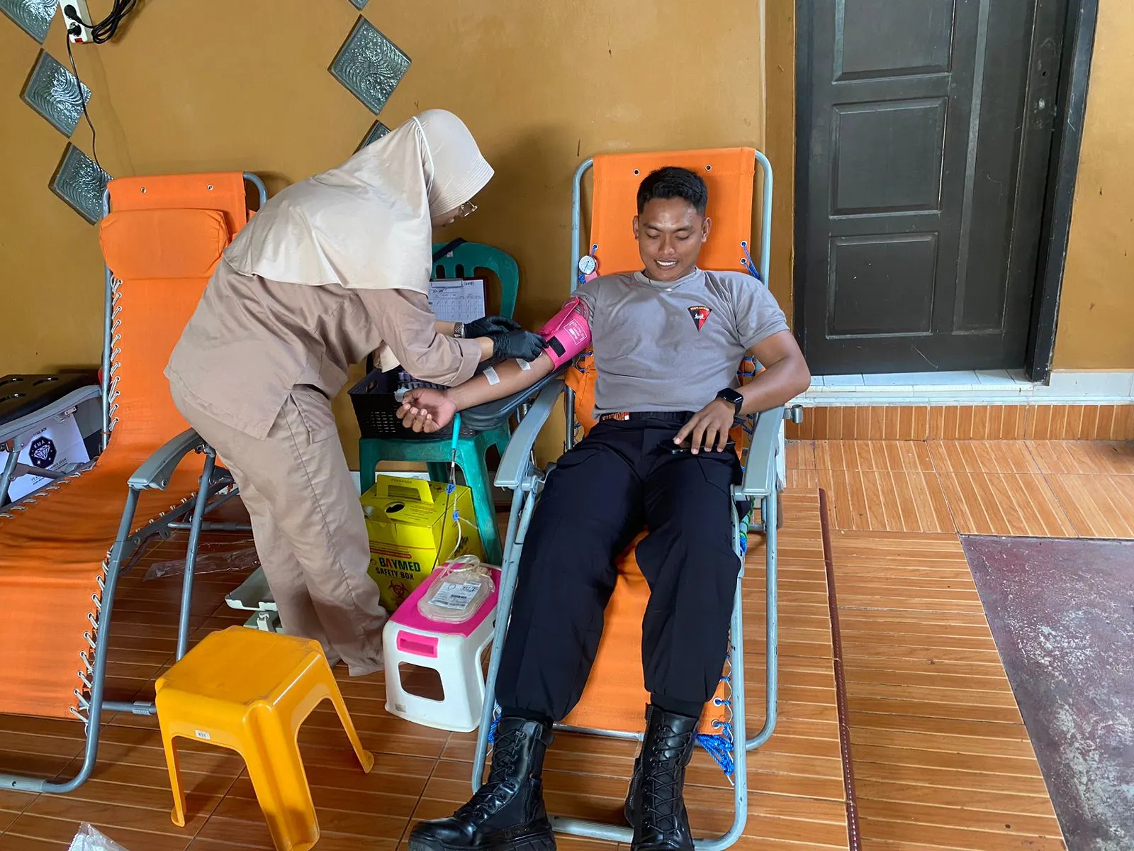 Bakti Kemanusiaan, Batalyon B Pelopor Gelar Donor Darah di PT. Kemilau Makmur Abadi Bakti Kemanusiaan, Batalyon B Pelopor Gelar Donor Darah di PT. Kemilau Makmur Abadi