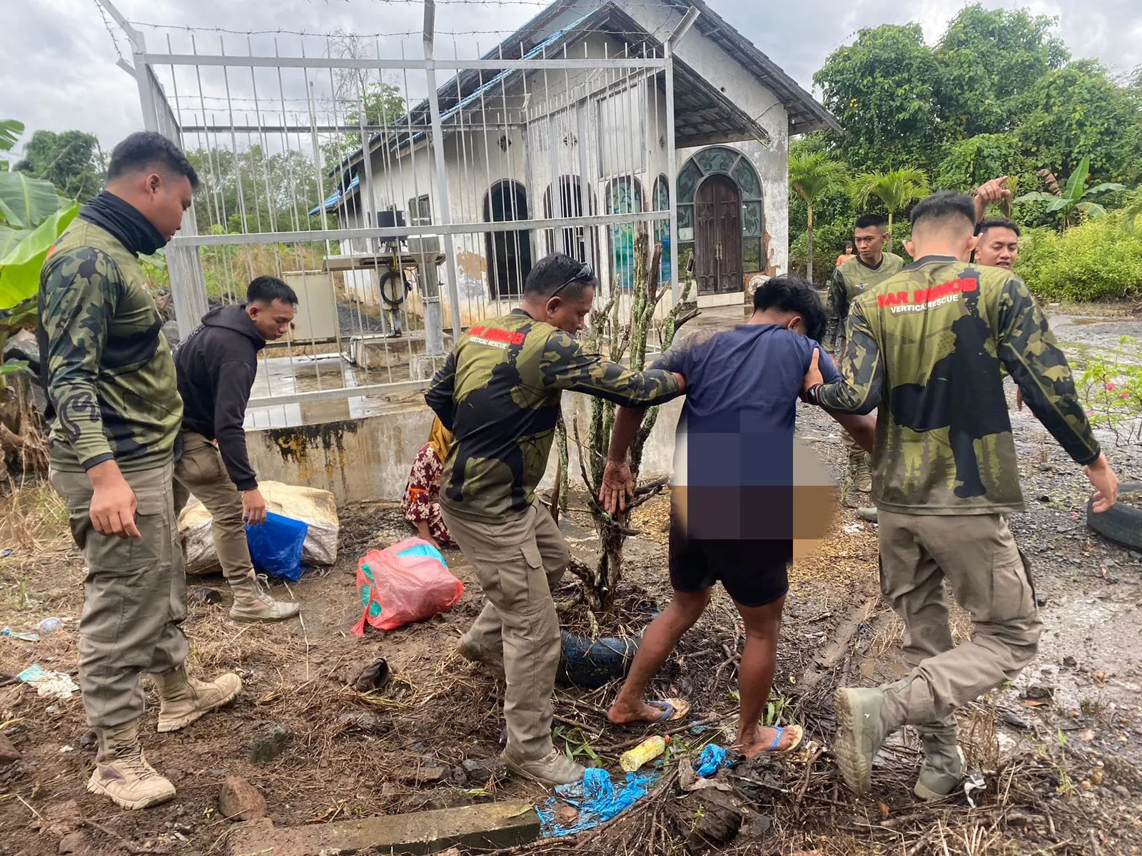 Respon cepat kembali ditunjukkan oleh Tim SAR Satbrimob Polda Kalsel