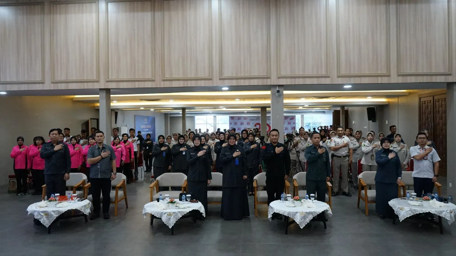 Kabid Kesjas Korbrimob Polri Pimpin Kegiatan Donor Darah Peringati HUT Ke-54 KORPRI Polri Tahun 2025 Kabid Kesjas Korbrimob Polri Pimpin Kegiatan Donor Darah Peringati HUT Ke-54 KORPRI Polri Tahun 2025