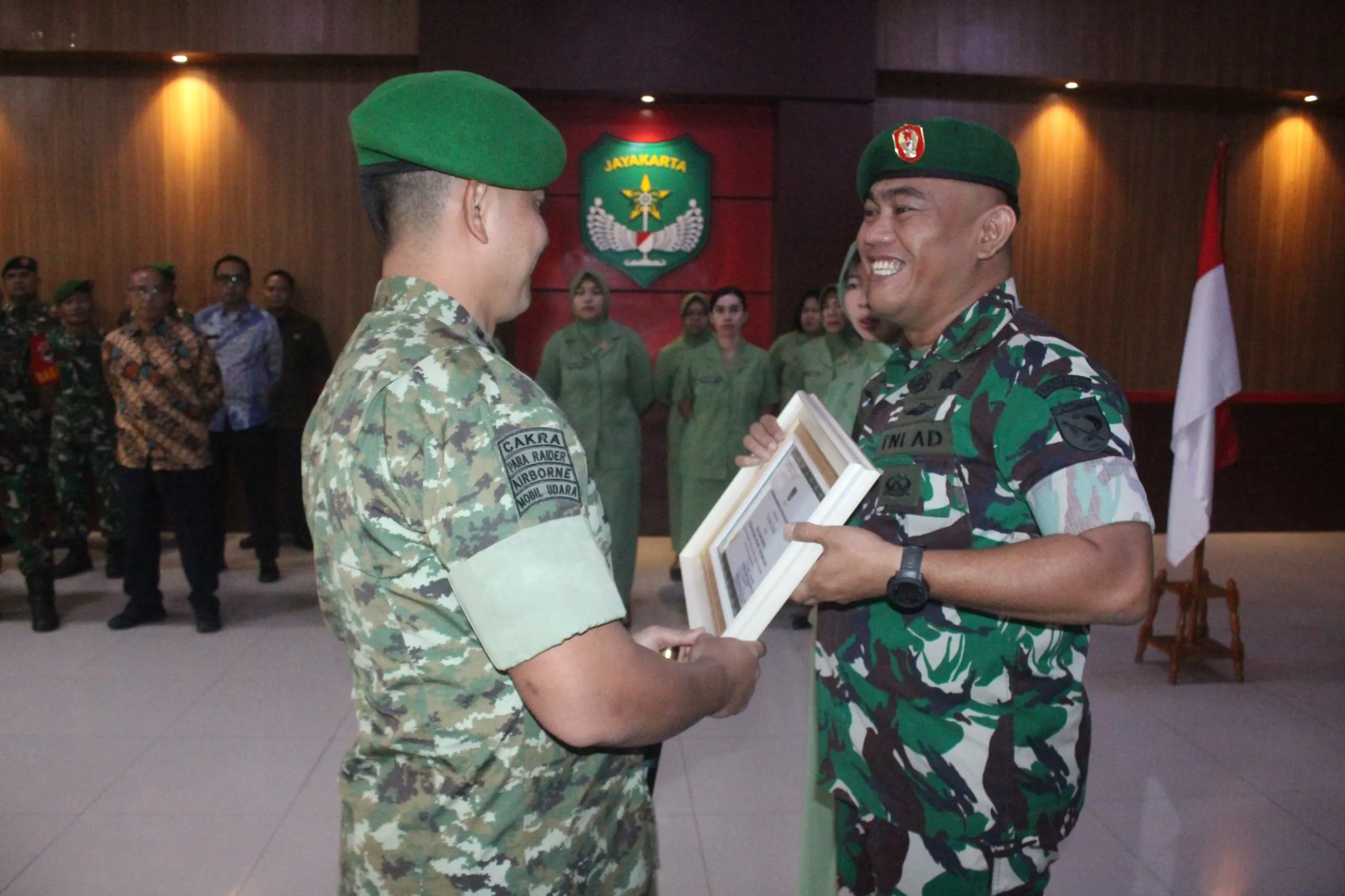 Penuh Khidmat Kodim 0501/JP Melepas Kasdim 0501/JP yang Pindah Satuan Penuh Khidmat Kodim 0501/JP Melepas Kasdim 0501/JP yang Pindah Satuan