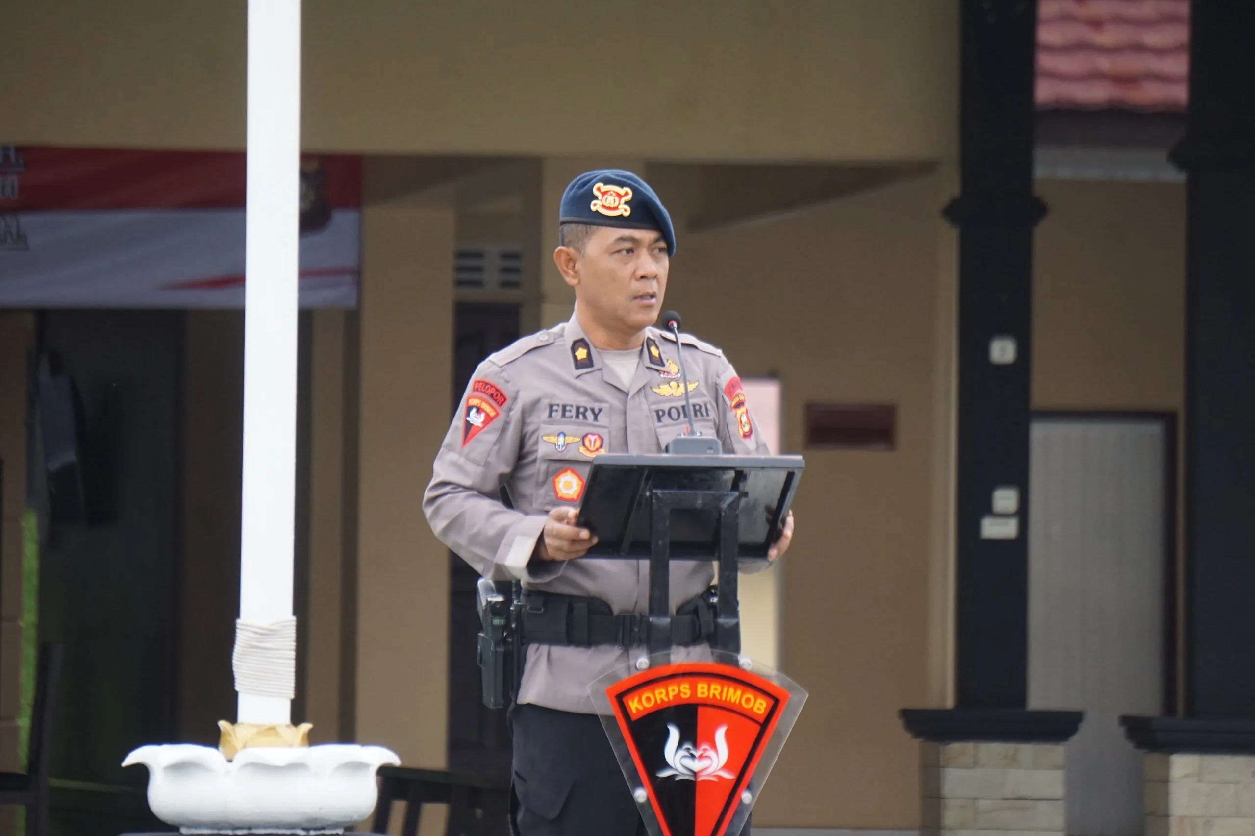 Satbrimob Polda Sumsel Melaksanakan Apel Pembukaan Pelatihan Harkatpuan SAR (Search And Rescue) di Mako Satbrimob Polda Sumsel