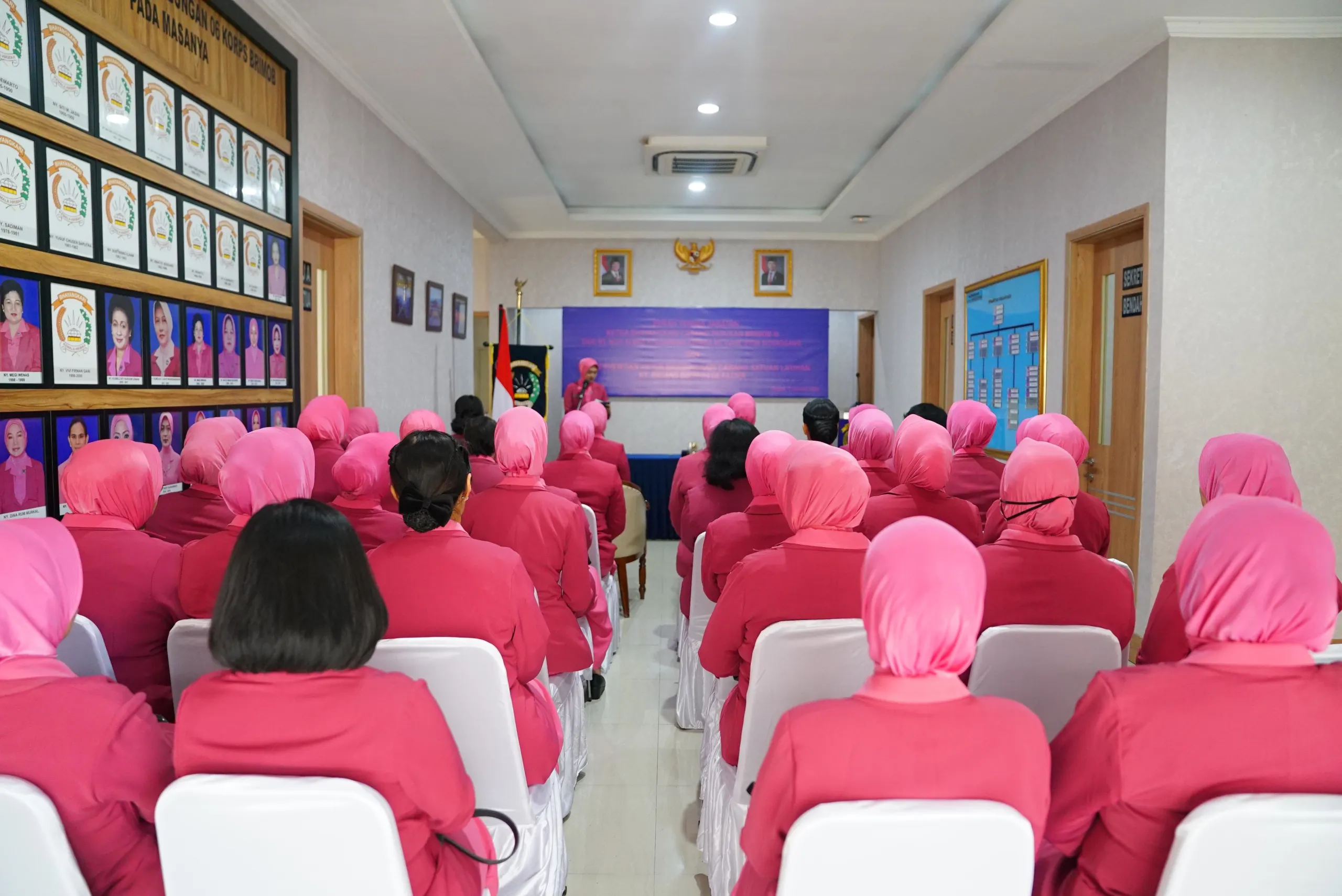 Bhayangkari Gabungan 06 Korps Brimob Gelar Serah Terima Jabatan Ketua Cabang Pas Brimob III