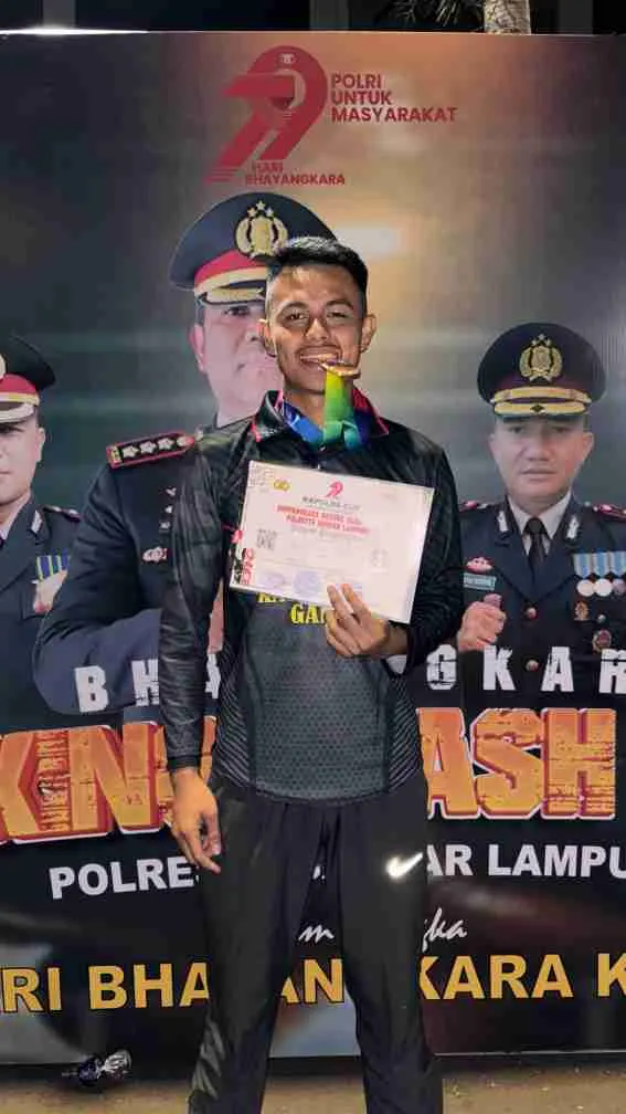 Personel Brimob Polda Lampung Raih Juara 1 Kelas 76 Kg di Kejuaraan Nasional Bhayangkara Boxing Clash 2025 Personel Brimob Polda Lampung Raih Juara 1 Kelas 76 Kg di Kejuaraan Nasional Bhayangkara Boxing Clash 2025