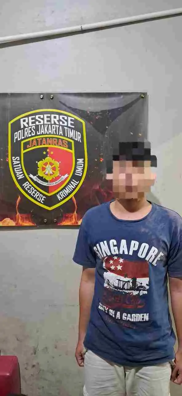 Pemuda Pelaku Pembacokan Saat Tawuran di Kebon Nanas diamankan Polisi di Kontrakan Cipulir Pemuda Pelaku Pembacokan Saat Tawuran di Kebon Nanas diamankan Polisi di Kontrakan Cipulir