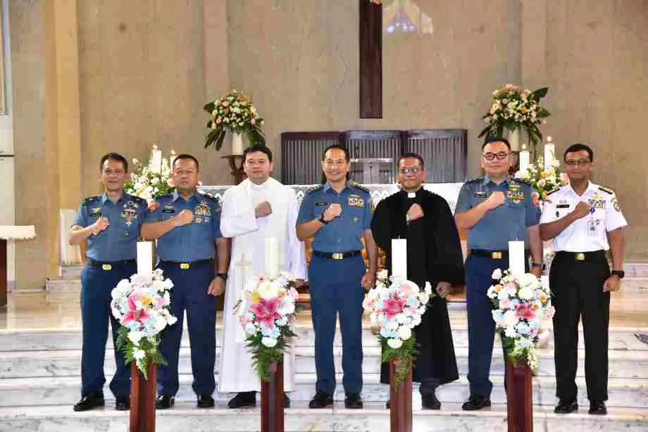 MAKNAI KEBANGKITAN KRISTUS, TNI AL GELAR IBADAH PASKAH 2025 MAKNAI KEBANGKITAN KRISTUS, TNI AL GELAR IBADAH PASKAH 2025