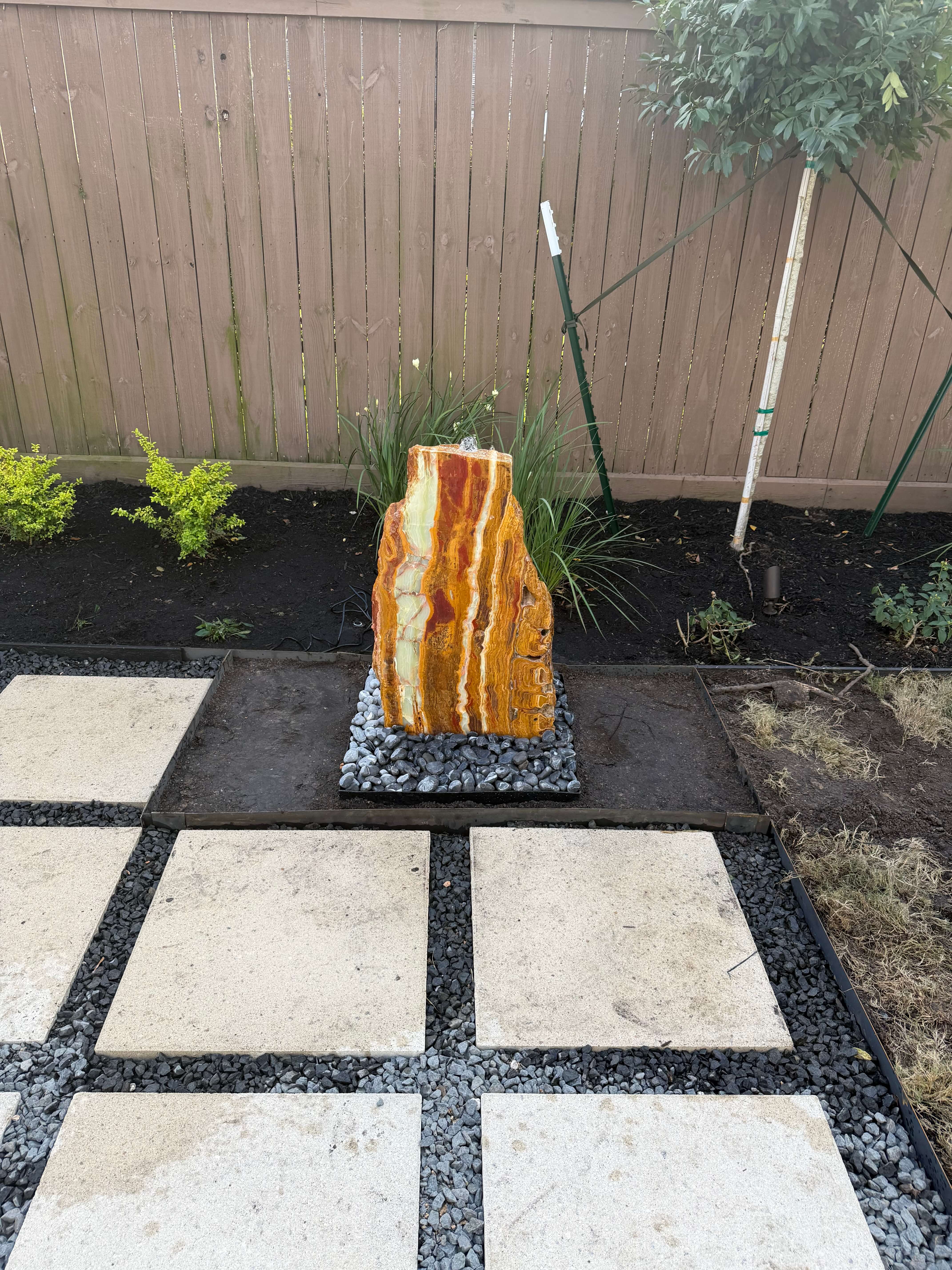 Onyx stone / pool plastic 24x24 square