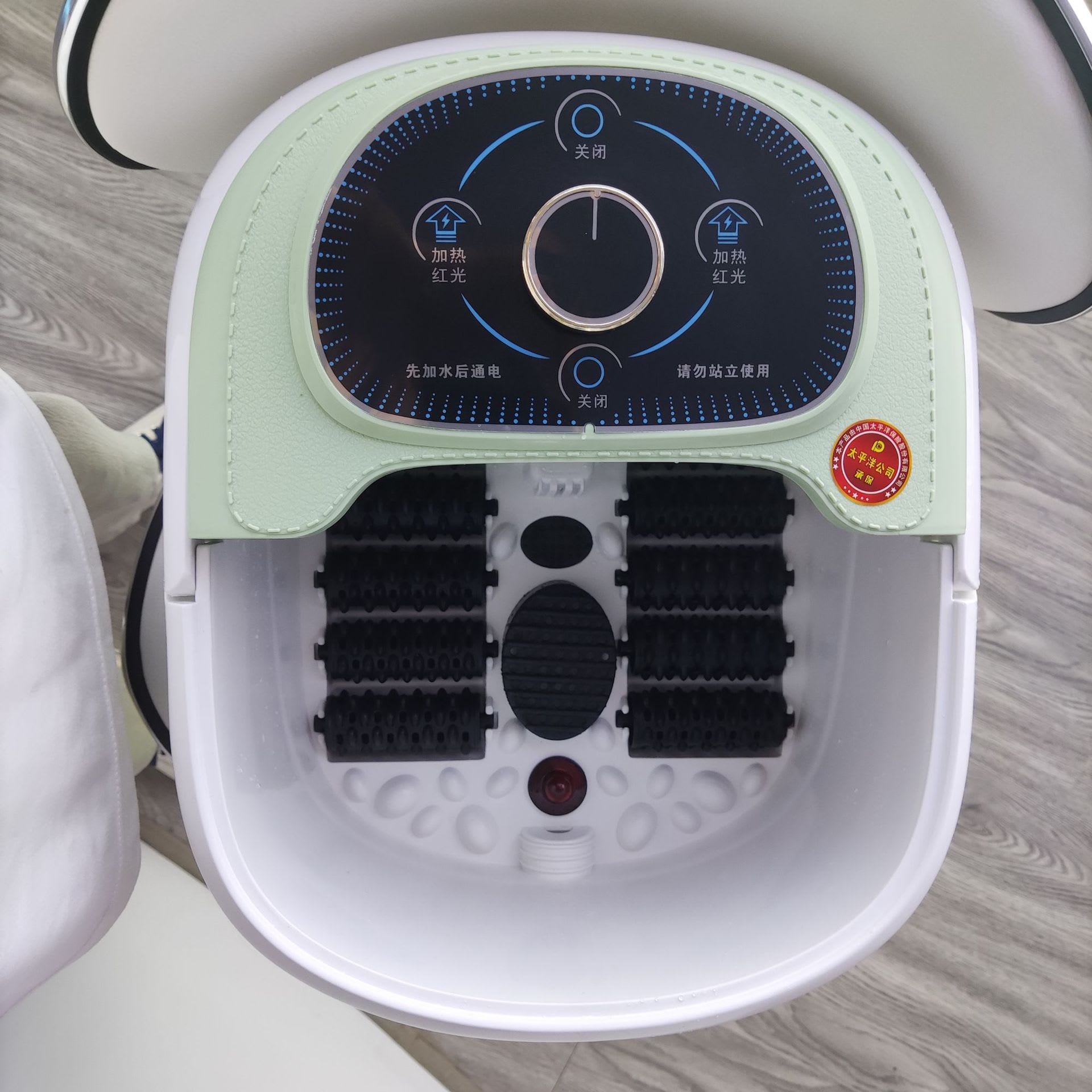 Bồn Ngâm Chân Massage Tự Làm Ấm
