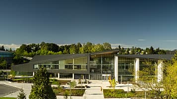 təməsew̓txʷ Aquatic and Community Centre