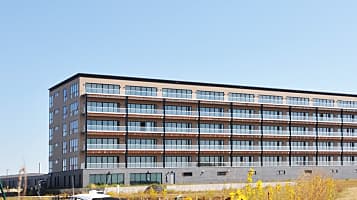 Adelaide Pointe Condominiums