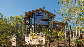 Summer Star Wildlife Sanctuary, Trailhead House