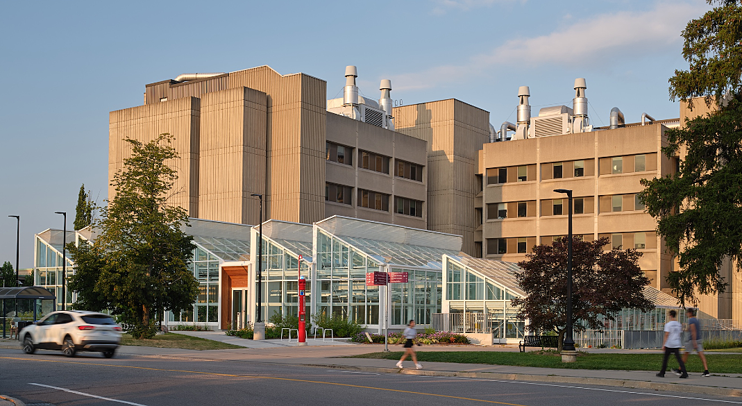 McMaster University Life Sciences Biology Building and Greenhouse ...