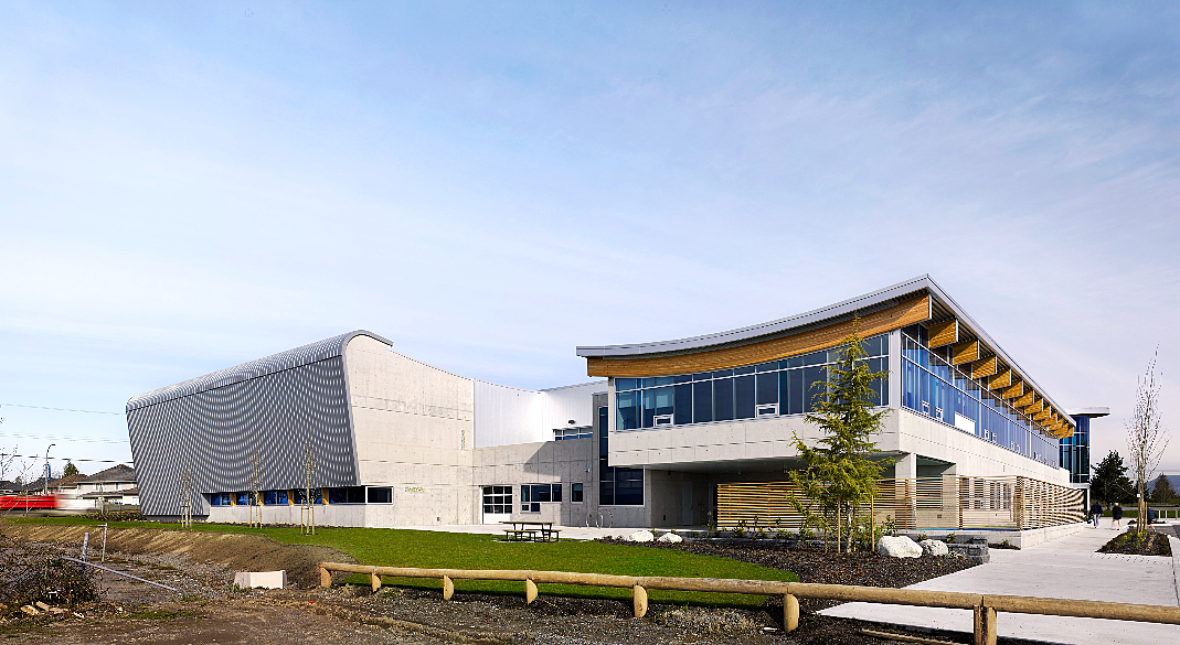 Cloverdale Recreation Centre - Bois massif WIN Project | WoodWorks ...