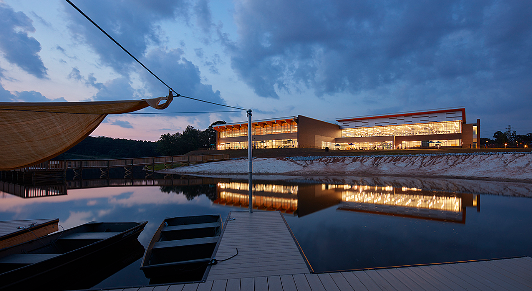 Warlick Family YMCA Bois massif WIN Project WoodWorks Innovation