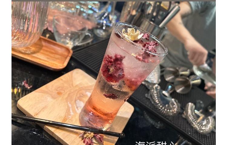 台中餐酒館深度攻略|溜酒溜酒 Sixty Nine Bar 菜單全解析及酒款推薦