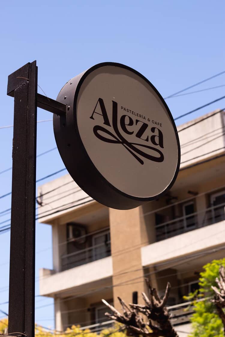 Aleza Pastelería y café
